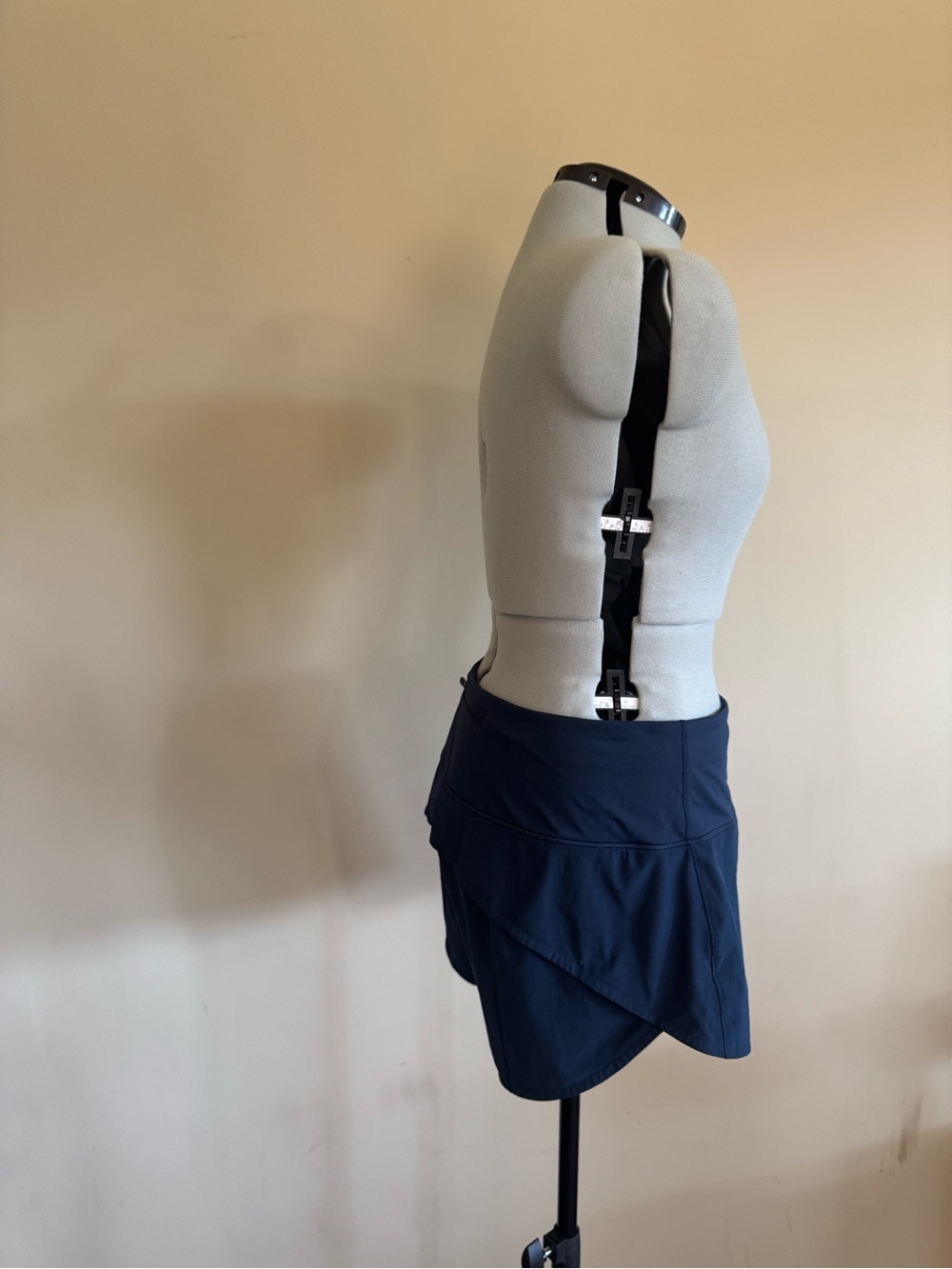 lululemon athletica Navy speed up shorts, original fit, 4” in size 12. - Picture 2 of 13